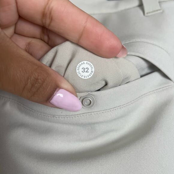 Lululemon Commission Pant‎ Slim 30" *Warpstreme Silverstone - Picture 3 of 5